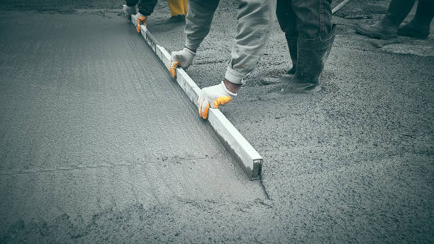 Best Concrete Driveway Installation  in Salton City, CA